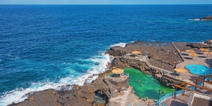 Charco Azul natuurlijk zeewater zwembad