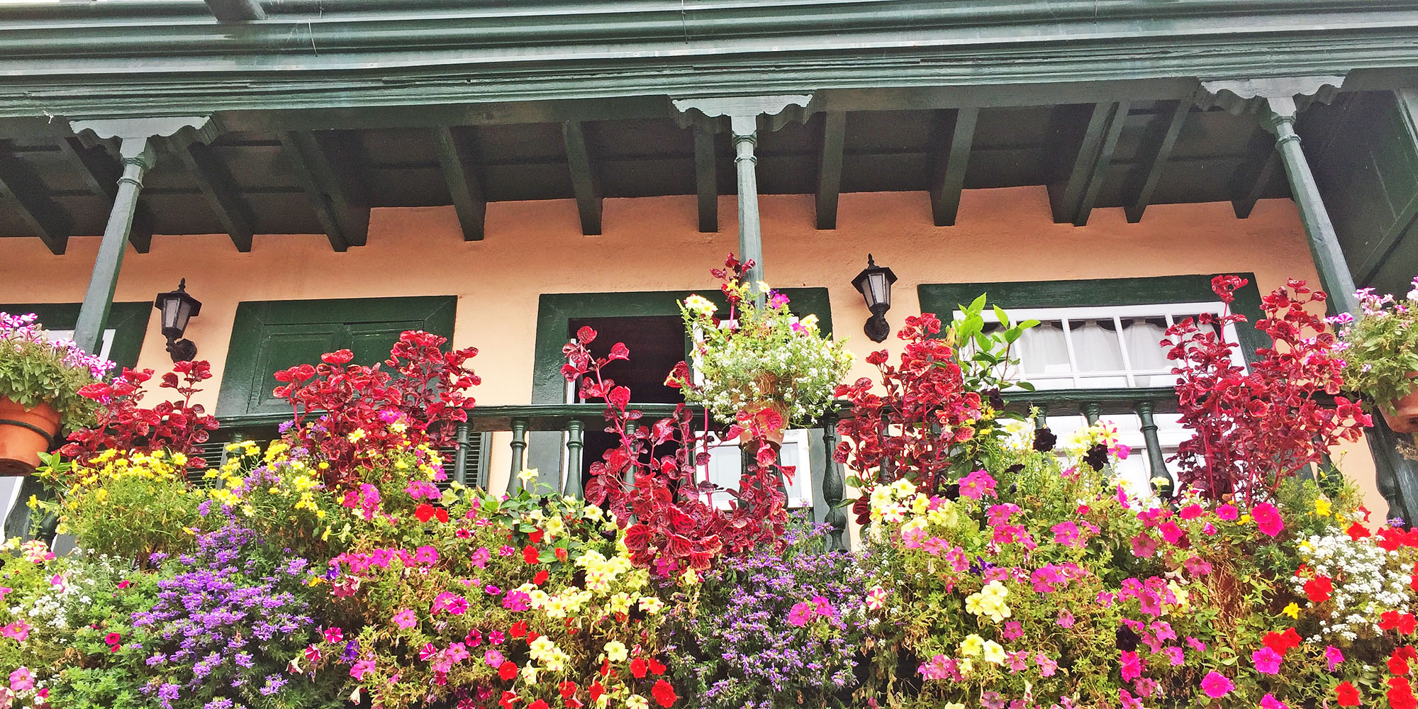 Santa Cruz antique house with wooden balcony Santa Cruz antique house with wooden balcony